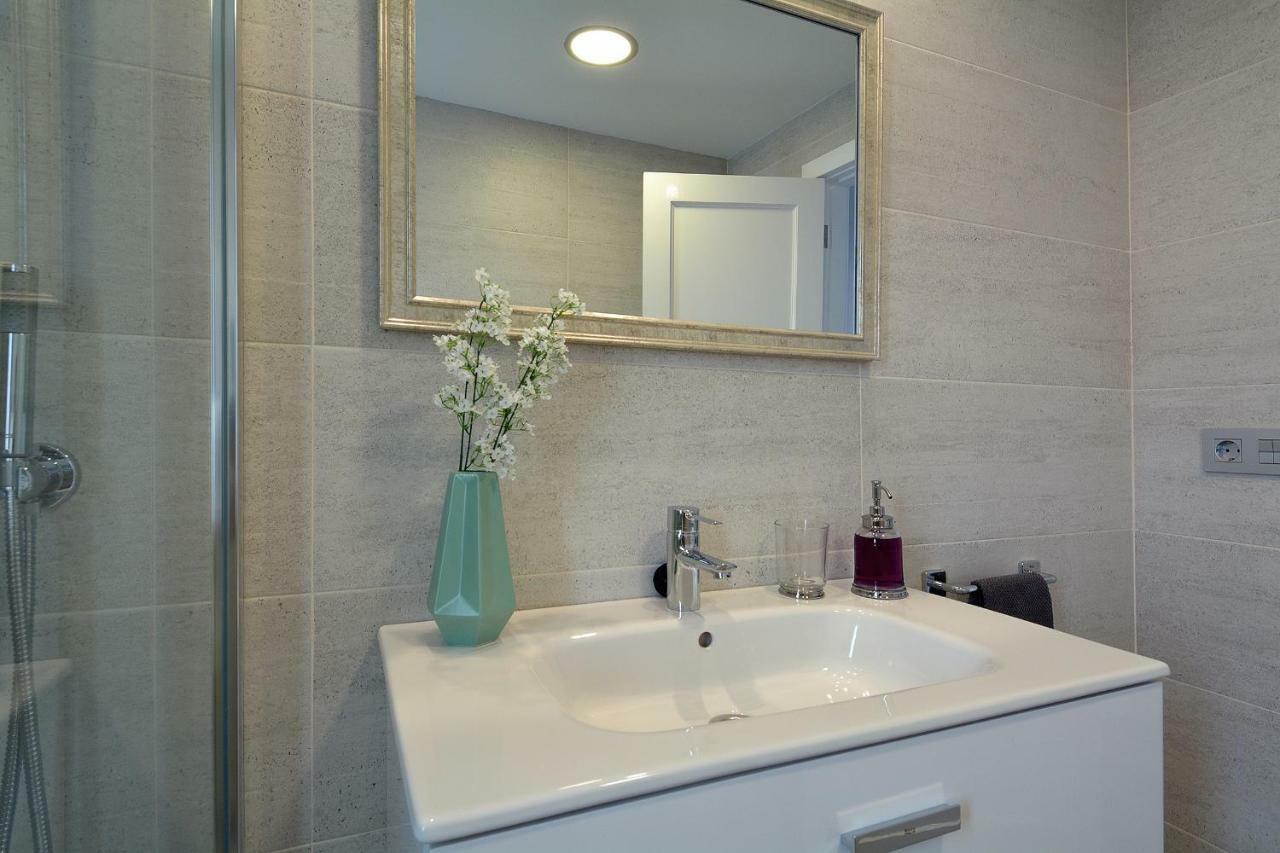 Rociega A Apartment ปูแอร์โตเดลคาร์เมน ภายนอก รูปภาพ